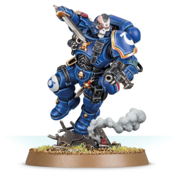 Primaris Lieutenant in Reiver Armour